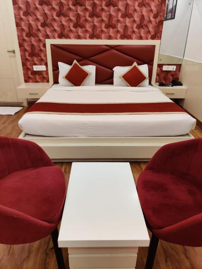 Hotel Sahib'S Red Carpet - The Family & Corporate Hotel Agra  Zewnętrze zdjęcie